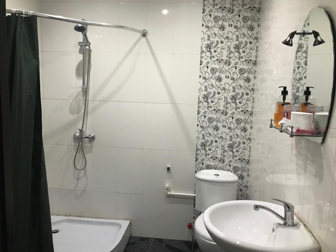 טביליסי Hotel Monaco מראה חיצוני תמונה