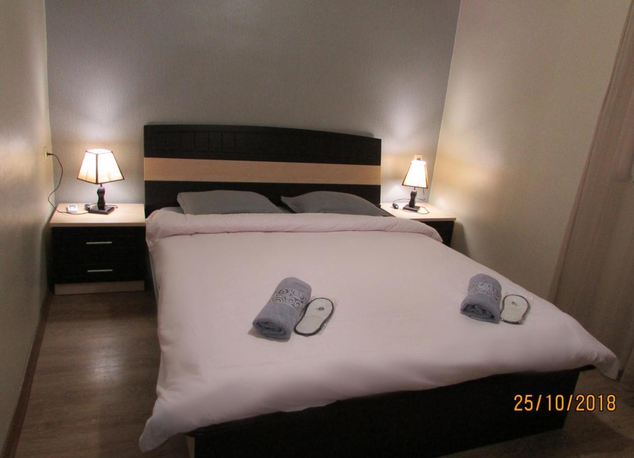 טביליסי Hotel Monaco מראה חיצוני תמונה