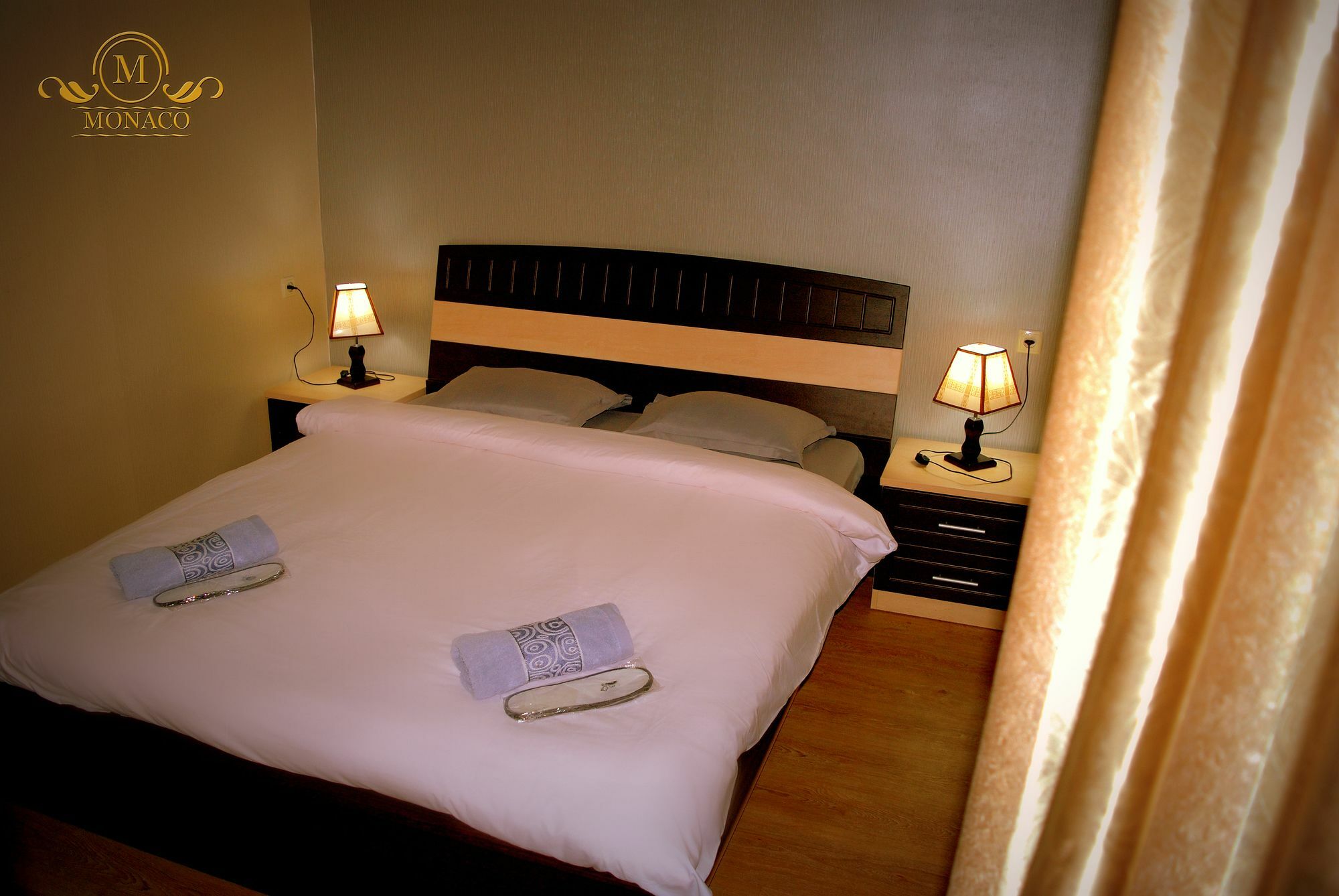 טביליסי Hotel Monaco מראה חיצוני תמונה